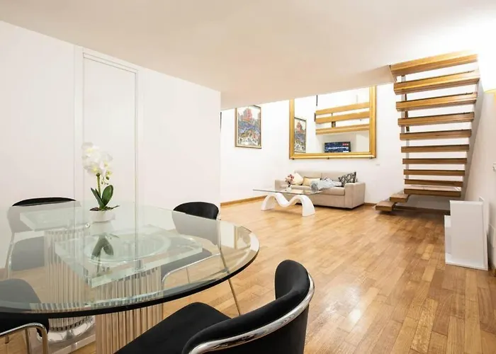 Unforgettable Split Level Jacuzzi Navona - Collection
