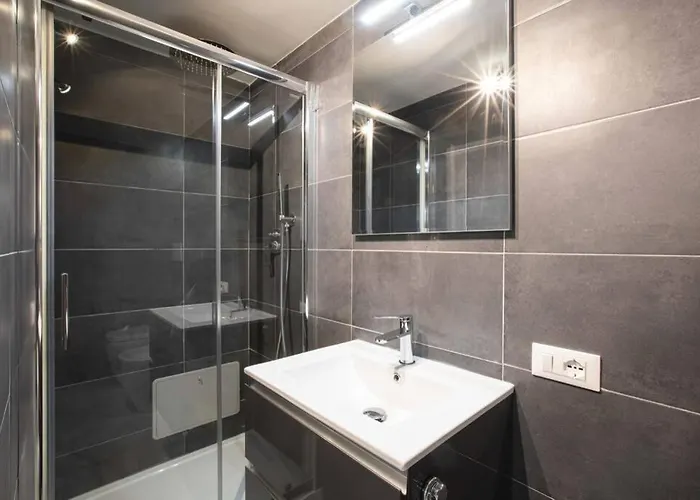 Unforgettable Split Level Jacuzzi Navona - Collection *