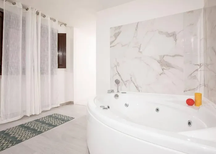 Unforgettable Split Level Jacuzzi Navona - Collection * Roma