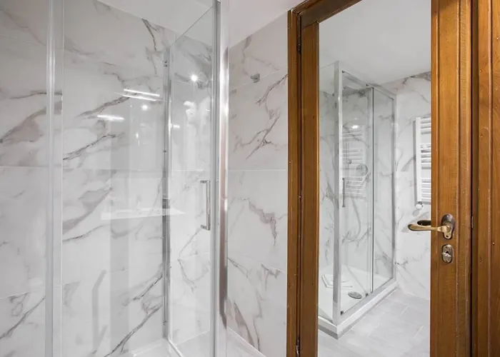 Unforgettable Split Level Jacuzzi Navona - Collection Roma